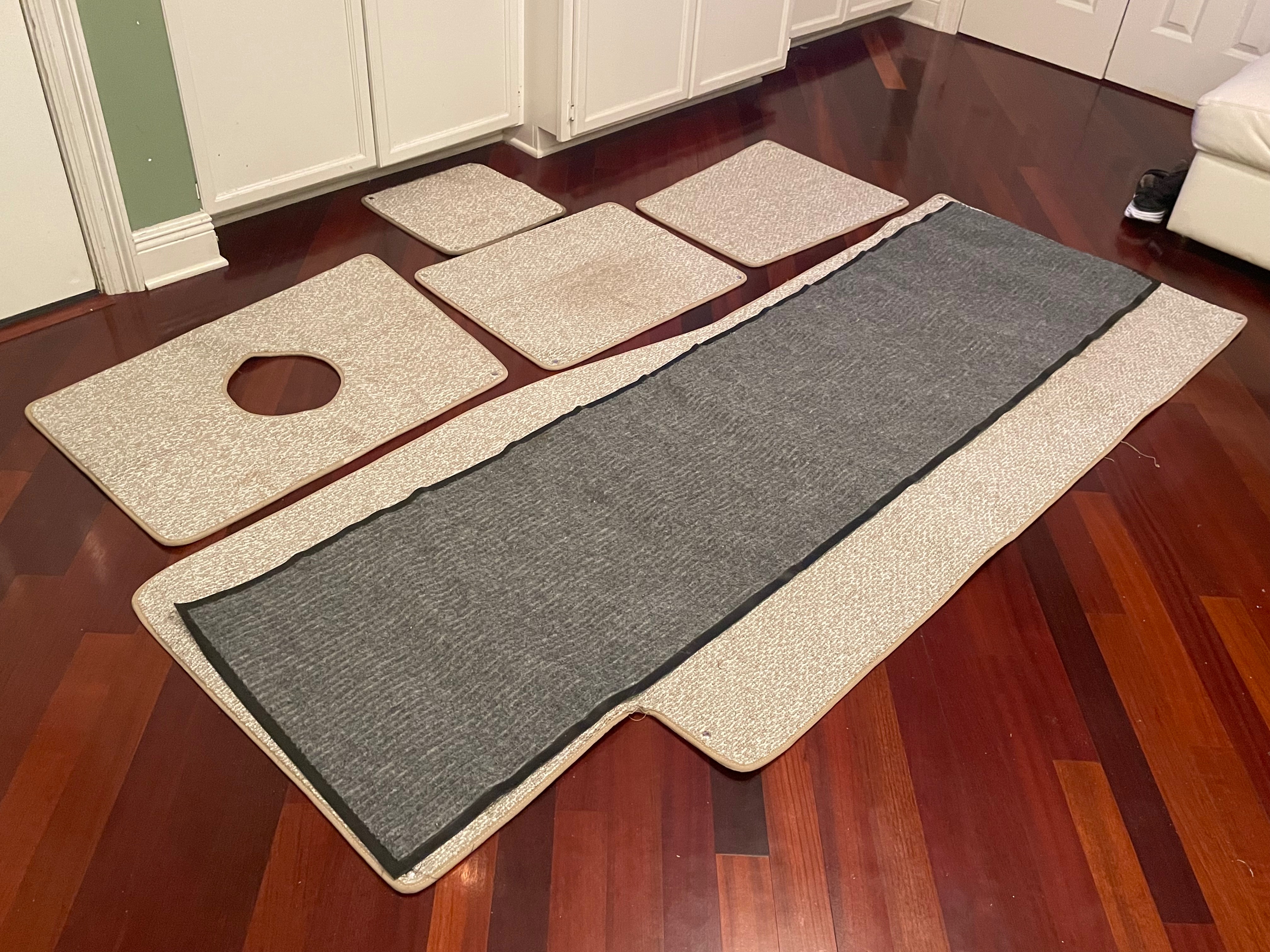 CD-25 SALVAGE SALE - INTERIOR - CARPETING