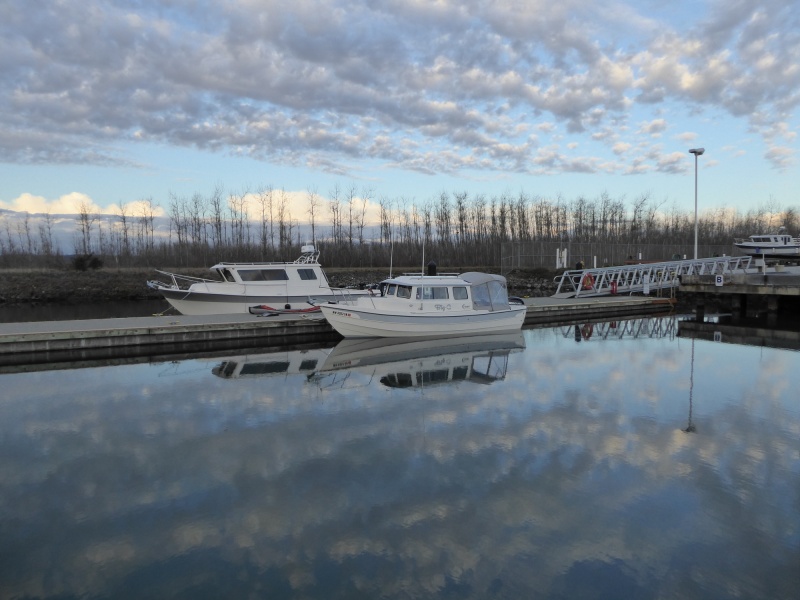 Cleaning up back at the marina. Another nice weekend in March comes to an end.