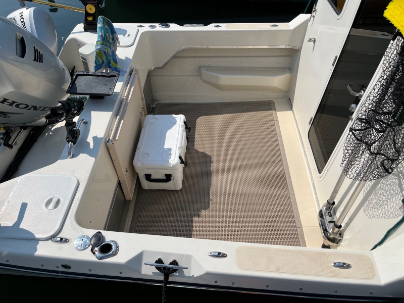 Cockpit draining mat