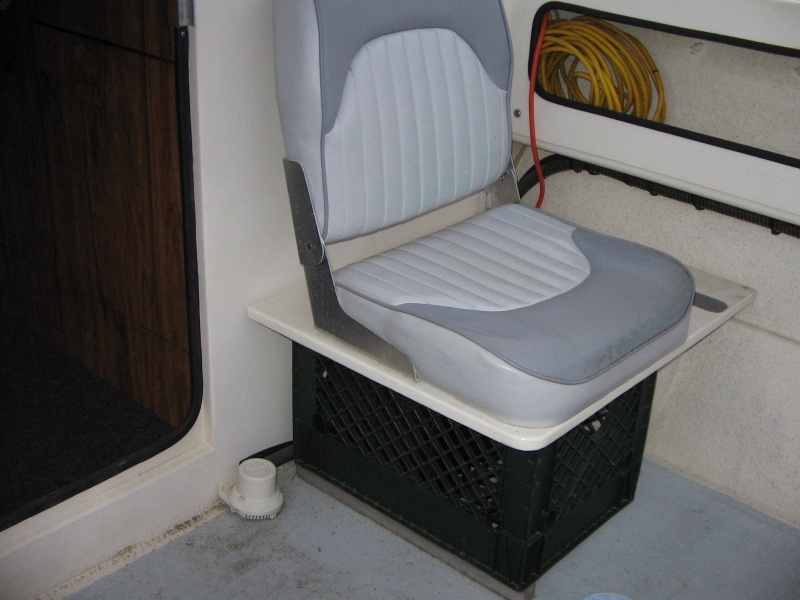 Cockpit seat, with battery box inside