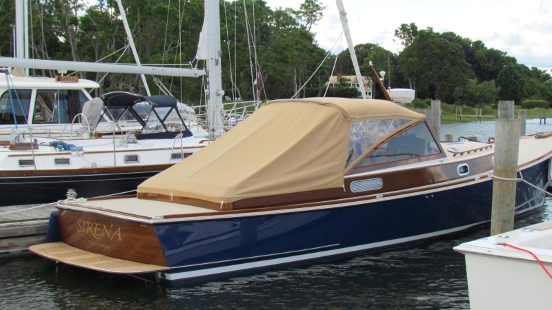Coecles 38 built right here on shelter Island fast rough water boats Billy Joel involved in the design,twin 350 horse power engines, they are beautiful they have built just over fifty of these boats, this one is about four or five days old. The new builts will be getting two Yammar Diesel in about 375 to 400hp each