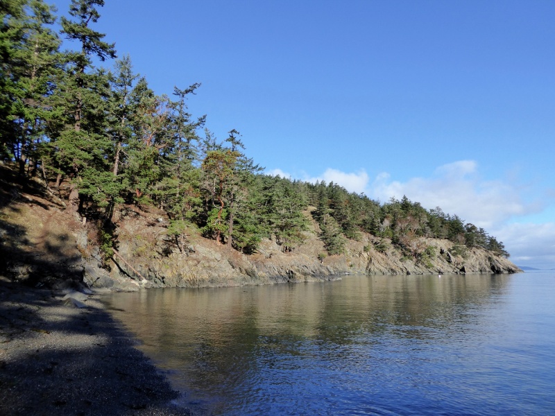 Cove on the East side of the island with 4 state park buoys