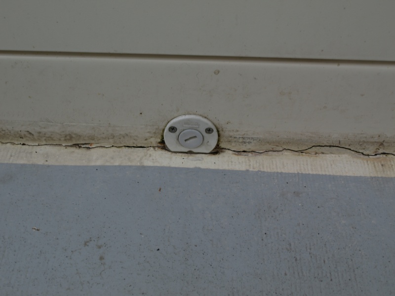 crack in back 2008