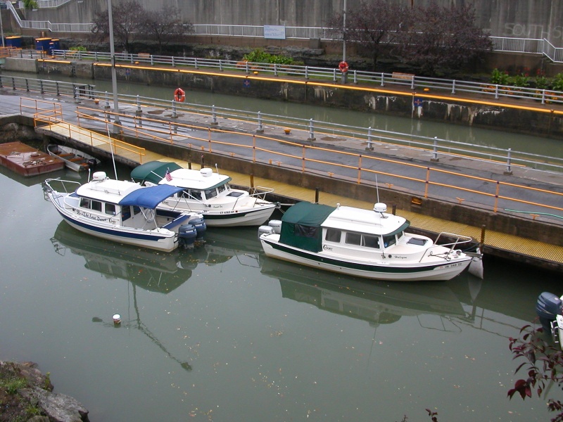 (CTYankee) Tough docking in Lockport. The lock tender gave us a tour.