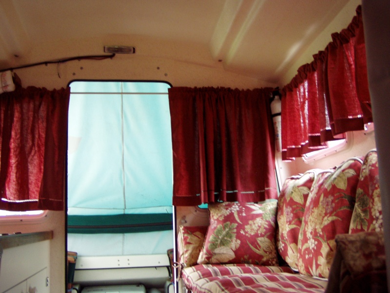 Curtains Closed (Facing Rear, Door Closed)