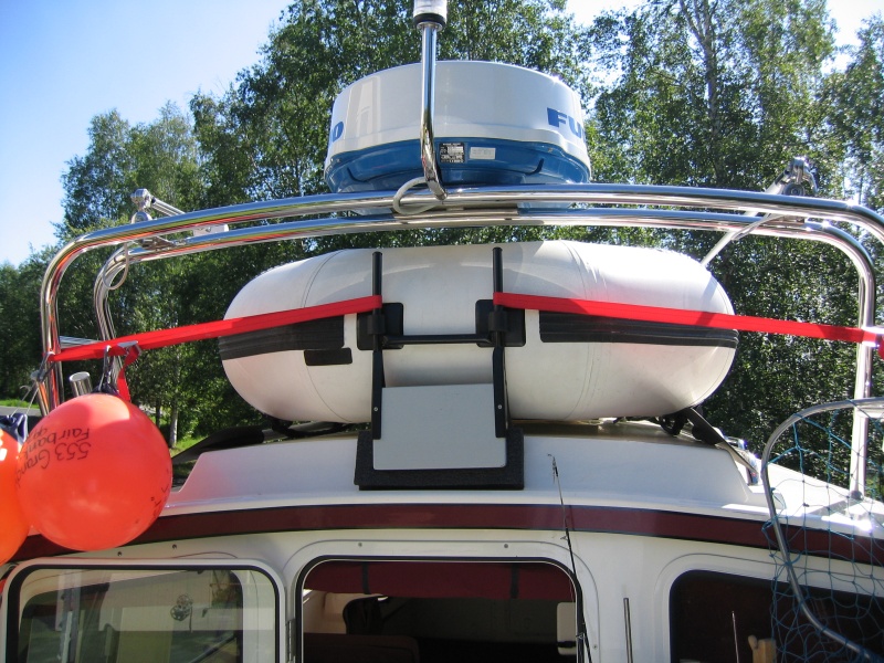 Custom radar arch (2 inches higher) for easier loading and unloading of inflatable (Tanner Mfg.)