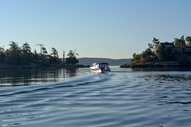 Cutting through between Turn Island