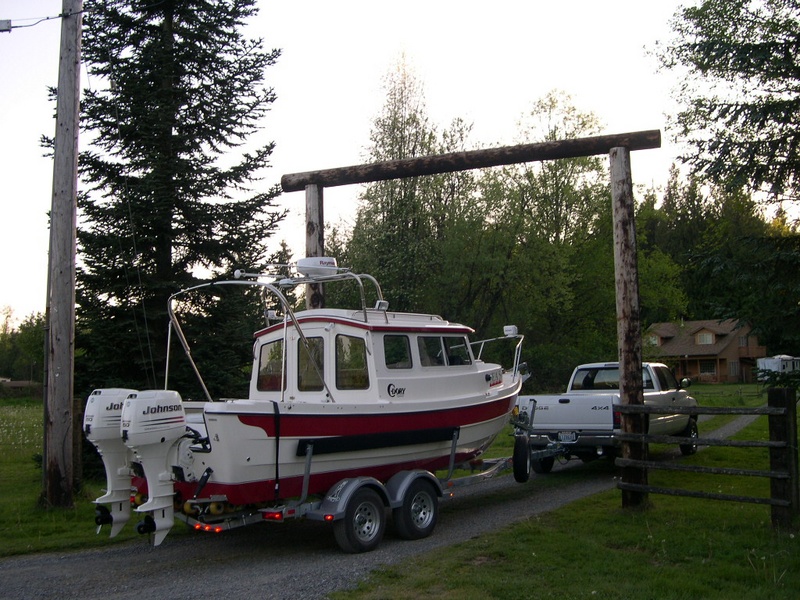 (DaveS) Sea Shift entering the gate to the Safford Farm. (4/26/04).