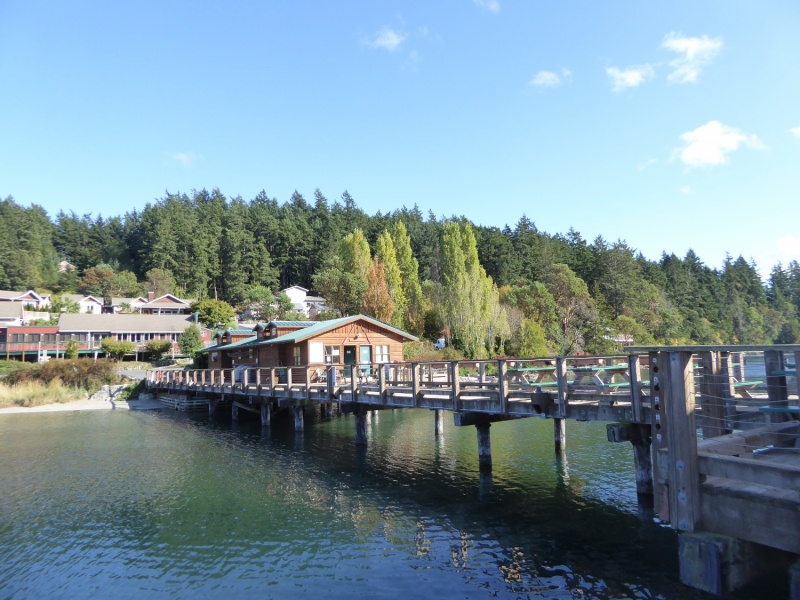 Deer Harbor store and laundry/shower facilities