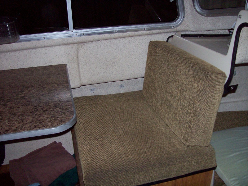 dinette seating