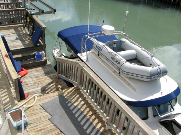 Dinghy on top, time to load...