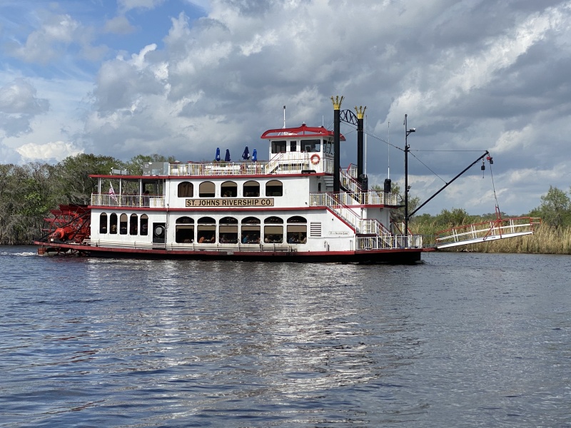 Dinner boat out of Sanford