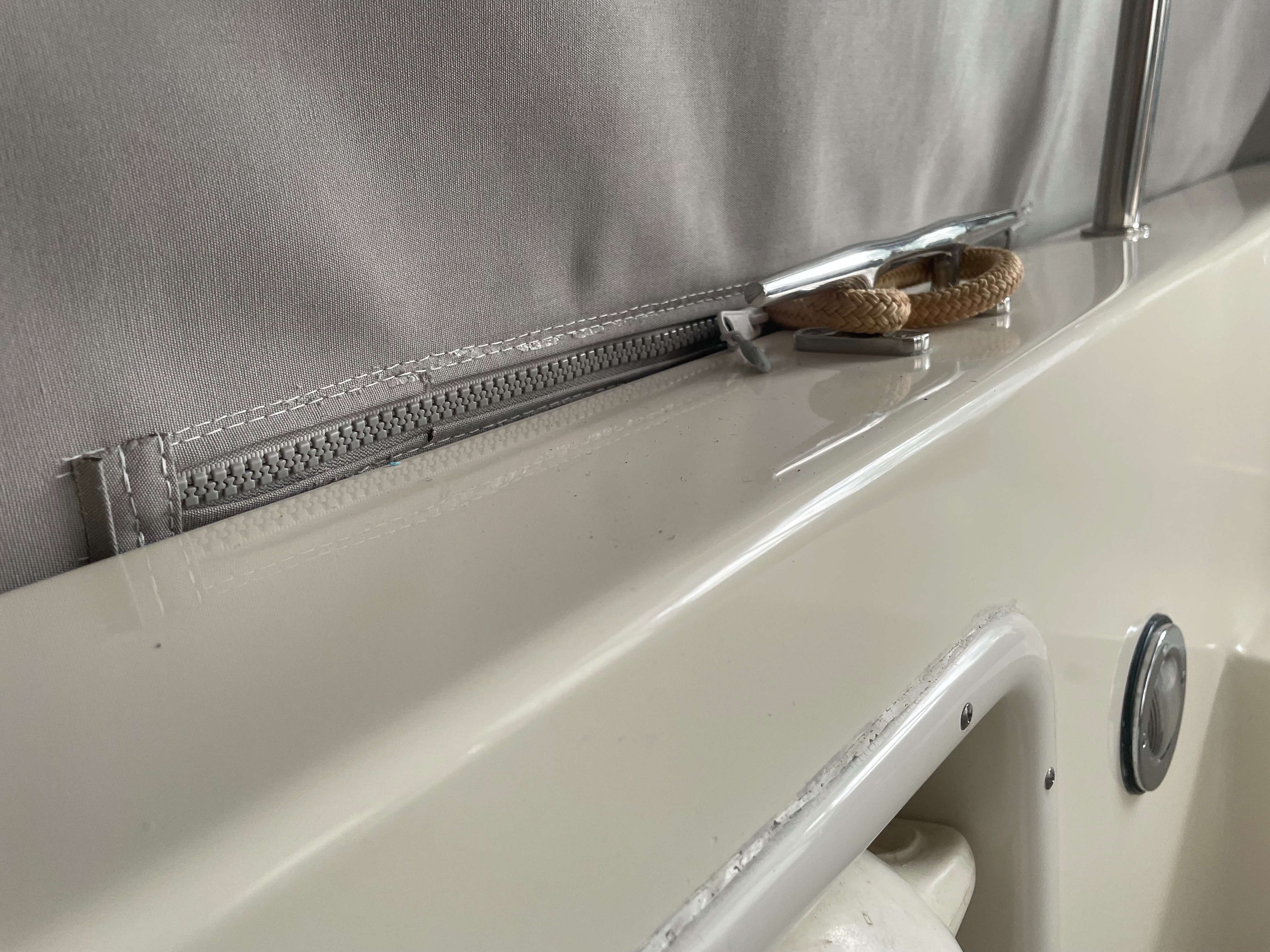 ENCLOSURE - Bimini - side panels (2)- rear panels (3), windows (10)