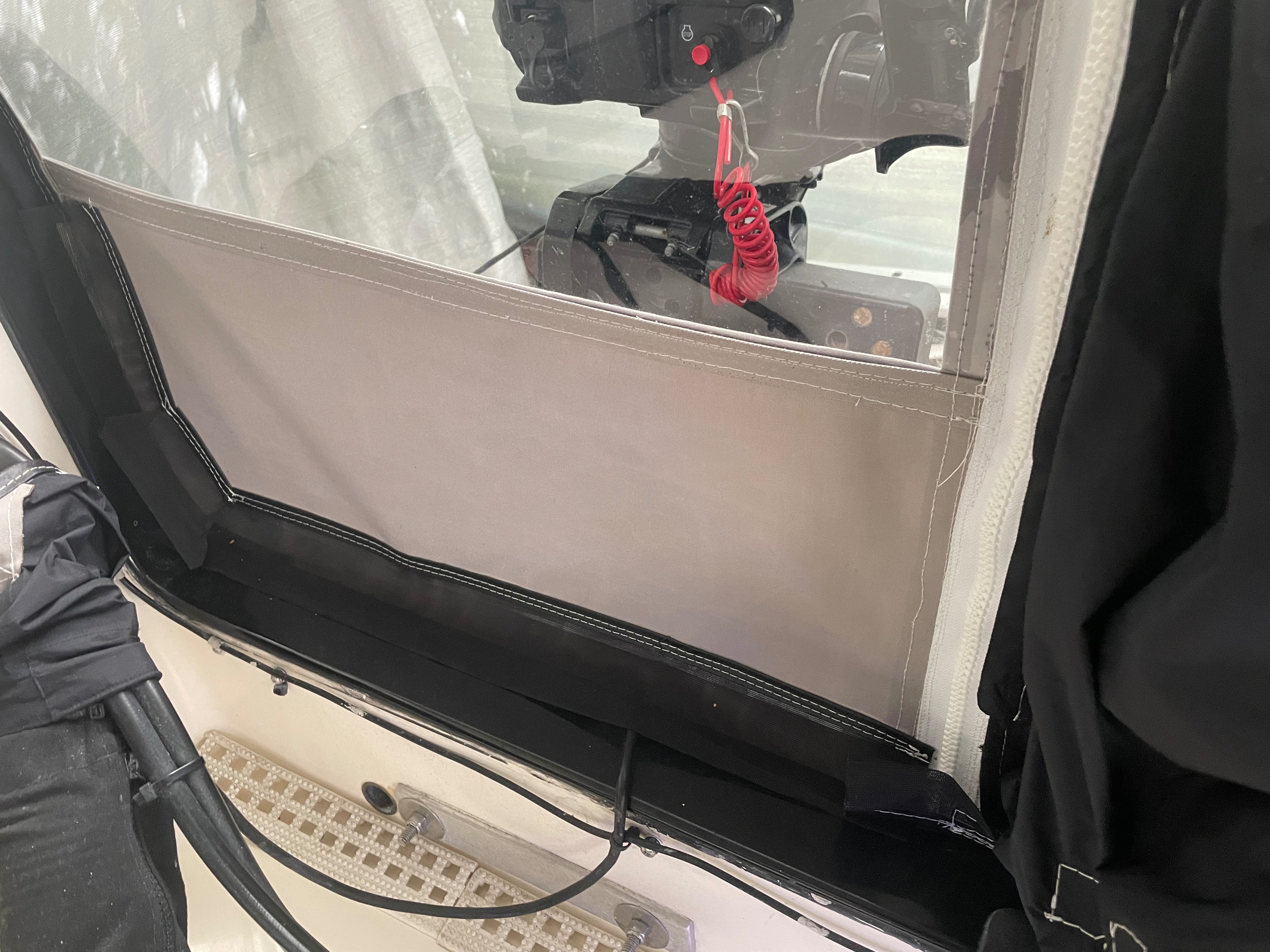 ENCLOSURE - Bug screen edges without zippers Three panels