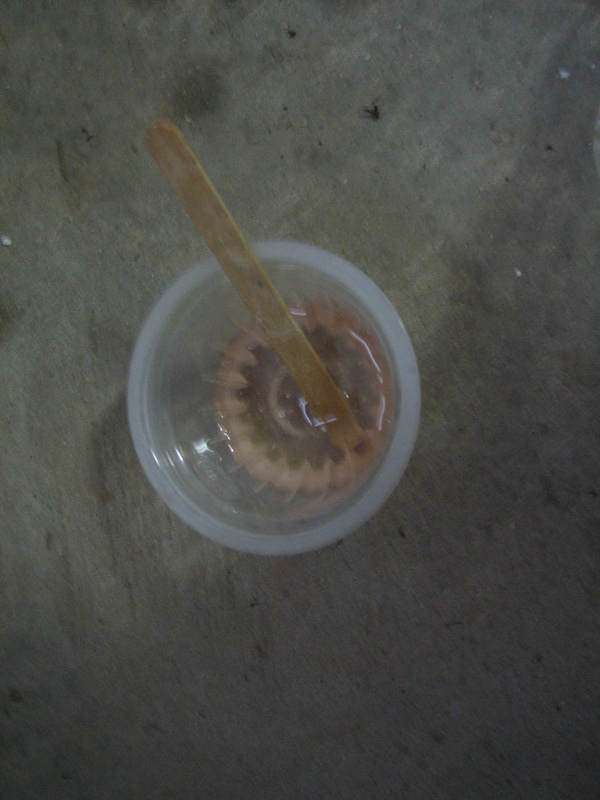 epoxy and hardner mixed in cup