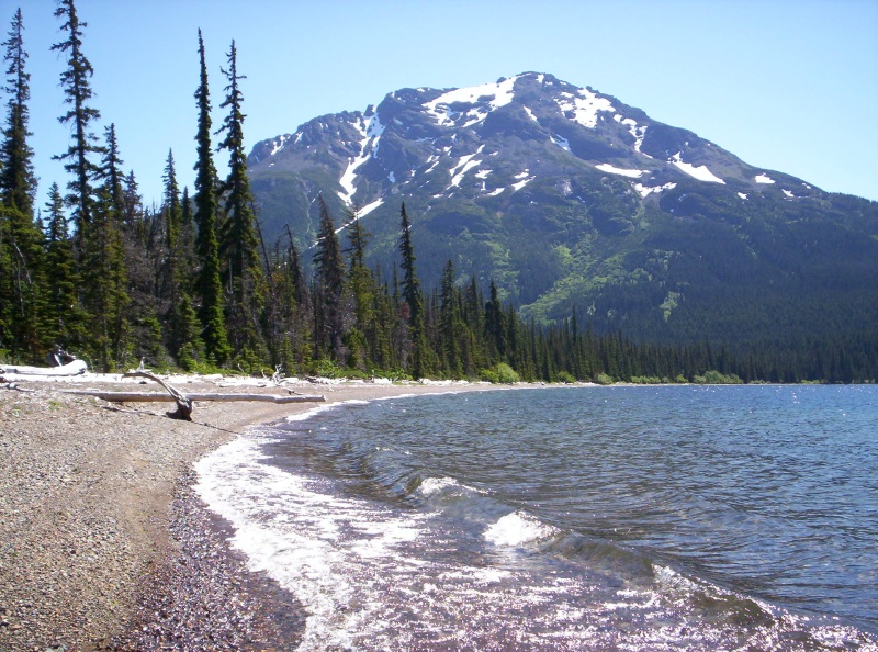 Eutsuk Lake (Tweedsmuir Park North)