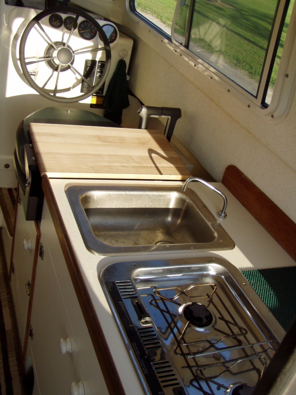 Extended Galley Countertop Over Helm Seat