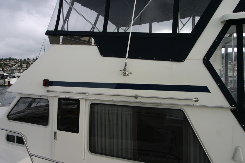 Exterior with Navy stripes to match canvas