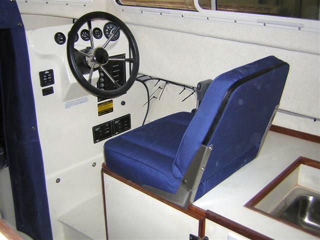 Factory Photo No. 8 of "Happy Ours" August 2005 - Helm