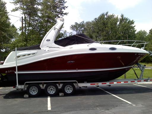 "Fan-A-Sea", 2006 sea ray, 260, loa 28', Cinnabar hull, 350 merc mag 300hp, 45 hrs, bravo 111 i/o, kohler 5000 watt gen 30hrs,  remote spot light, windlass, vacuum flush head/shower, overboard discharge,  marine heat and air, stove,sink,micro wave, 6 gal hot water heater, ac/dc frig, factory installed 10" flip down tv/dvd, vhf,navman 5500 gps/chartplotter, premium stereo system, cockpit sink, under water swim platform lights, 2007 tri axel trailer, and now new vetus 3512 electric bow thruster 2hp  6" tube with joy stick control as well as hand held remote control,  black camper canvas, still need to install radar!