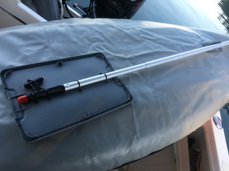 Finally inflated the Kayak late Saturday but forgot my paddle. This actually worked great in a pinch- docking stick and Rubbermaid lid.