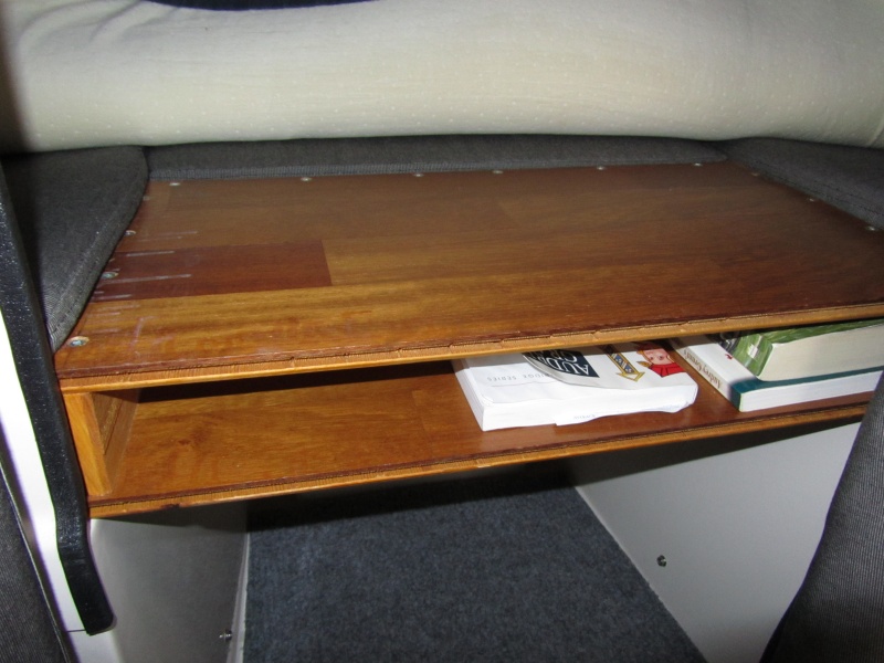 fits between cushions