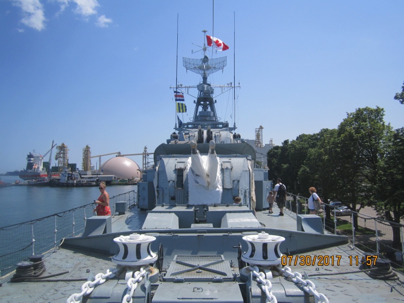 Forward Guns...
