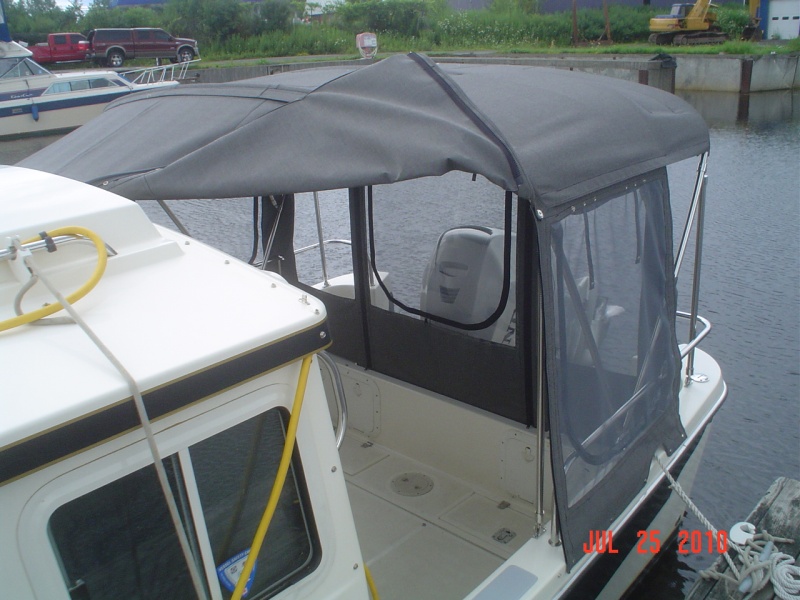 Front of Binimi folds back to allow access