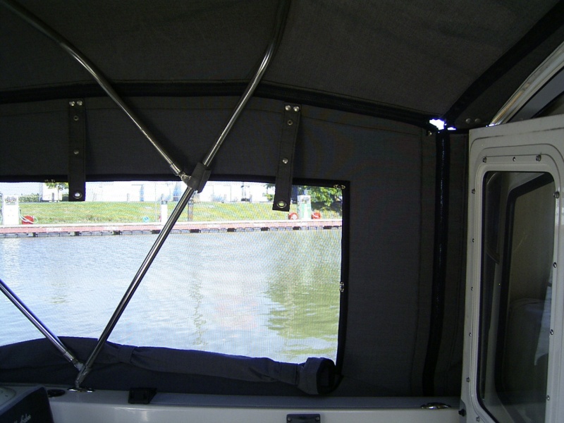 Full screen with the solid panel rolled down