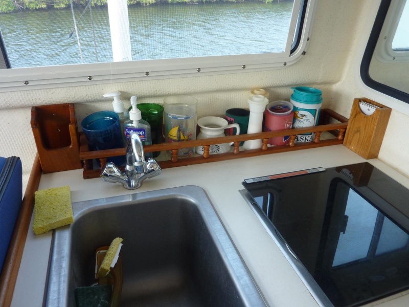 Galley counter storage