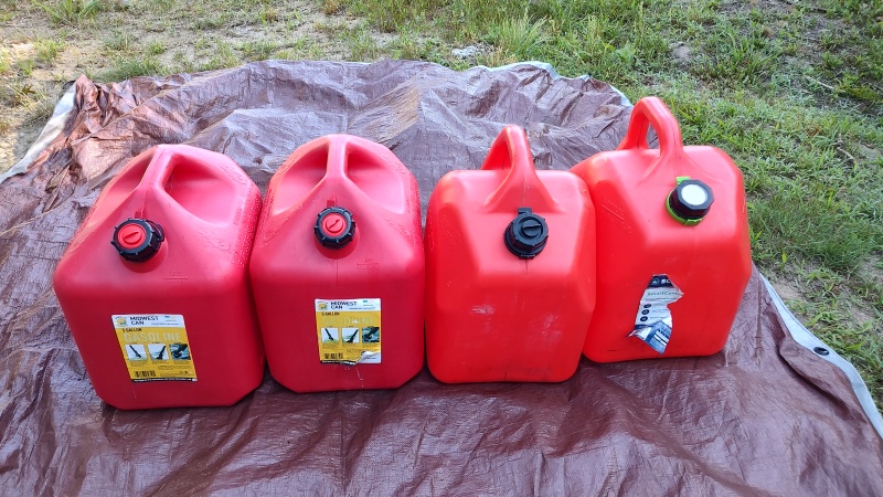 Gas-Cans-4