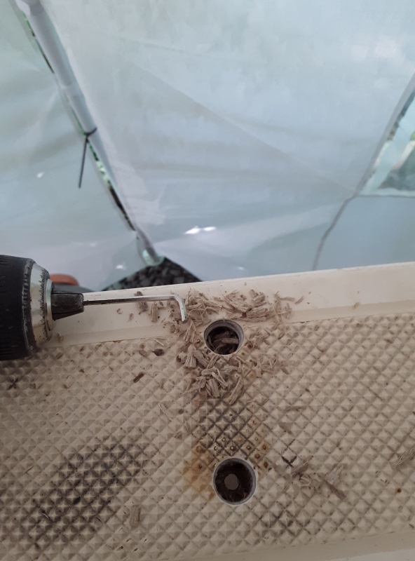 gouging coring on the gunnel with allen wrench