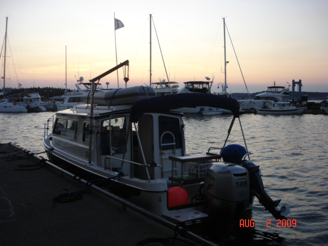 GOYO at the Nanaimo fuel dock before 6am Sunday morning