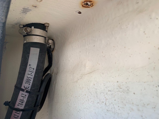 Gunwale fuel and vent lines