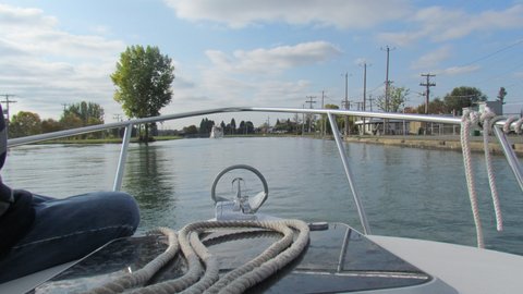 headed north on the Chambly canal 10 kilometer speed limit