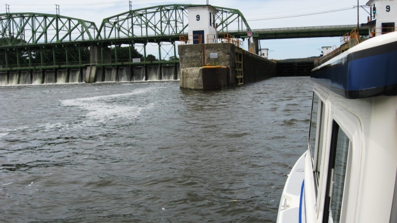 Heading back west- Lock 9 looks much better