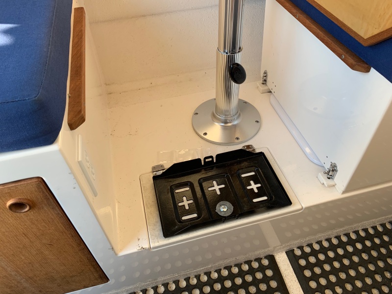 Heater bracket  (battery tray)