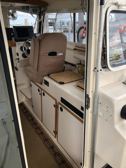 Helm seat installed by Bill Perry on Noro Lim.