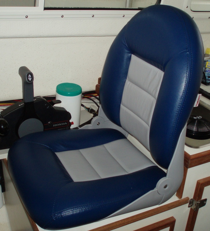 Helm seat