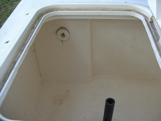 Here is the fitting where water enters the tank.