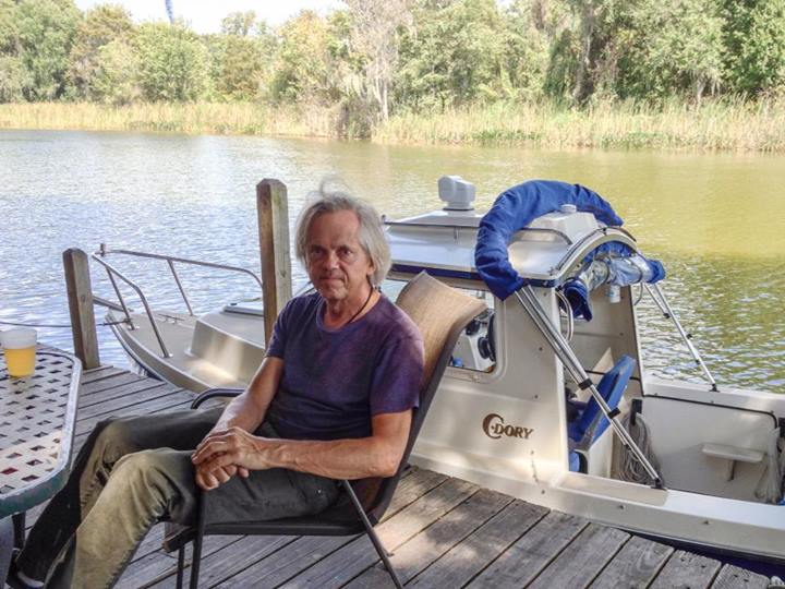 Hi my names Jimi, I'm in central Fl at a great stop called the "Palm Gardens"
