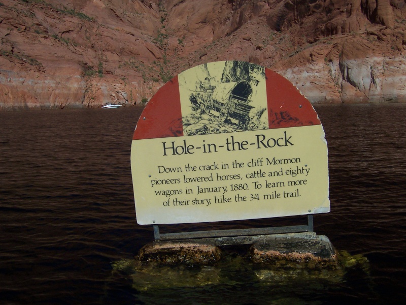 Hole on the Rock floating information sign. We didn't take the hike.