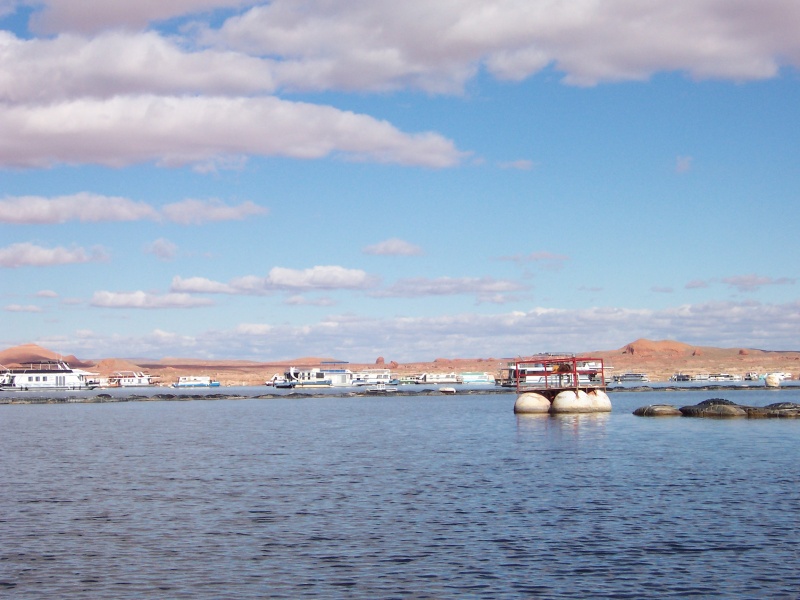 House boats moored at Halls Crossing 11-11-10