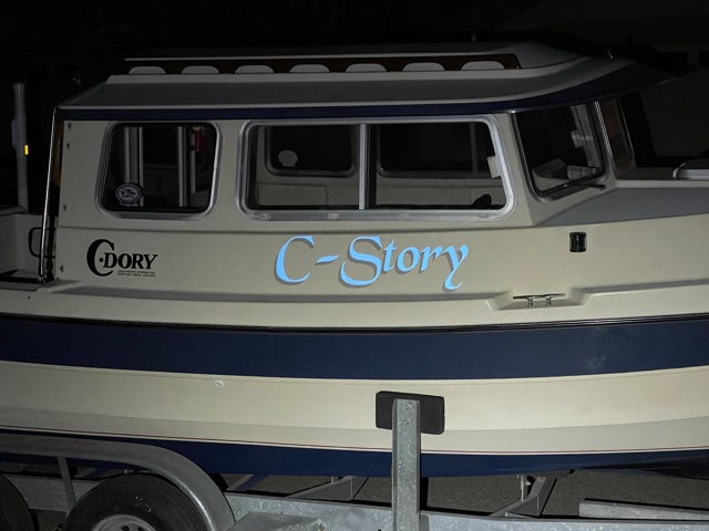 I got the \'reflective\' option, and here it is reflecting