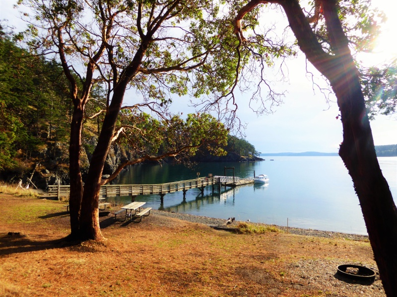 It's quite amazing having the entire island alone...The joys of October boating!