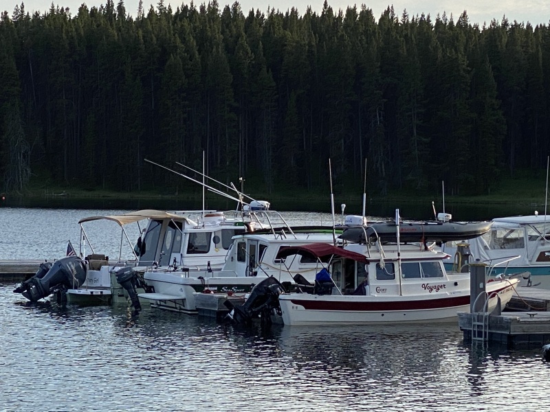 Jody?s ?Voyager? & Bill?s 23 foot Ranger with a Seasport 24 in between.