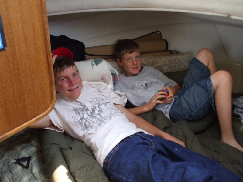 Kicking back while en-route