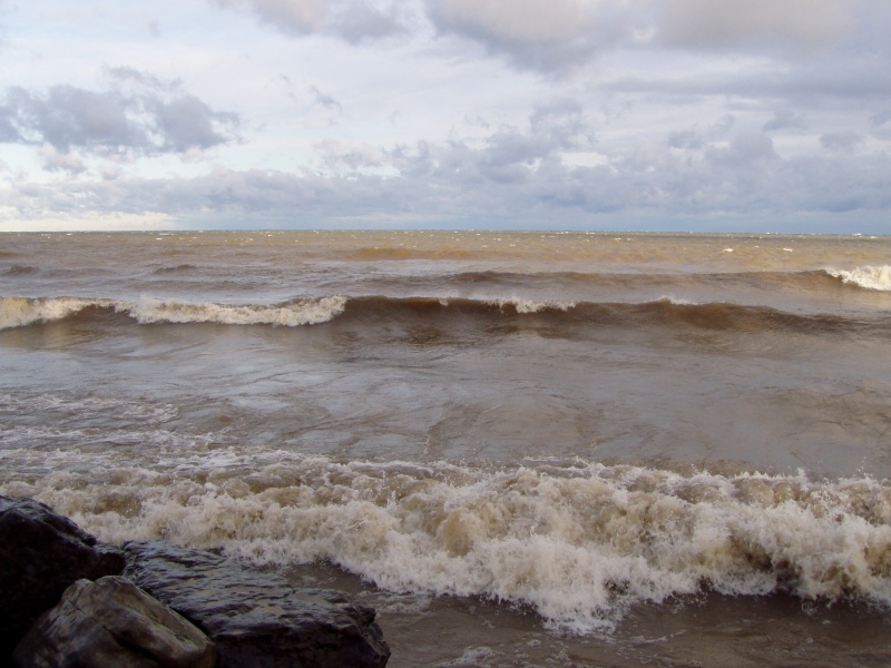 L. Ontario Storm 10-28-06: Gusts to 40+ mph
