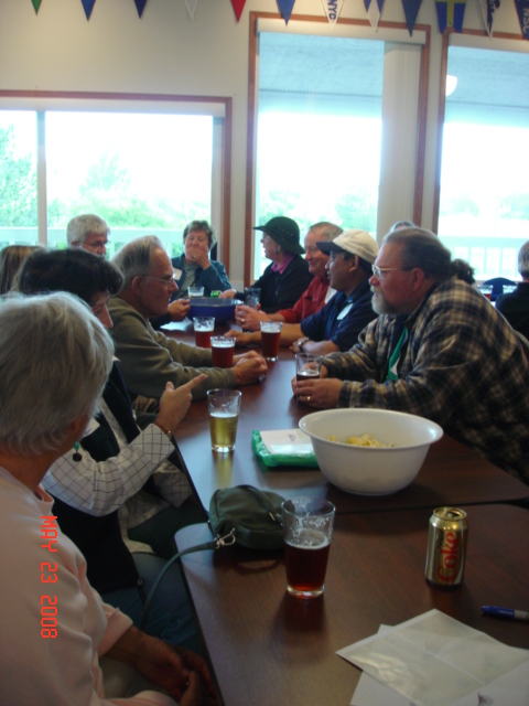 Late Friday afternoon at
the Anacortes Yacht Club