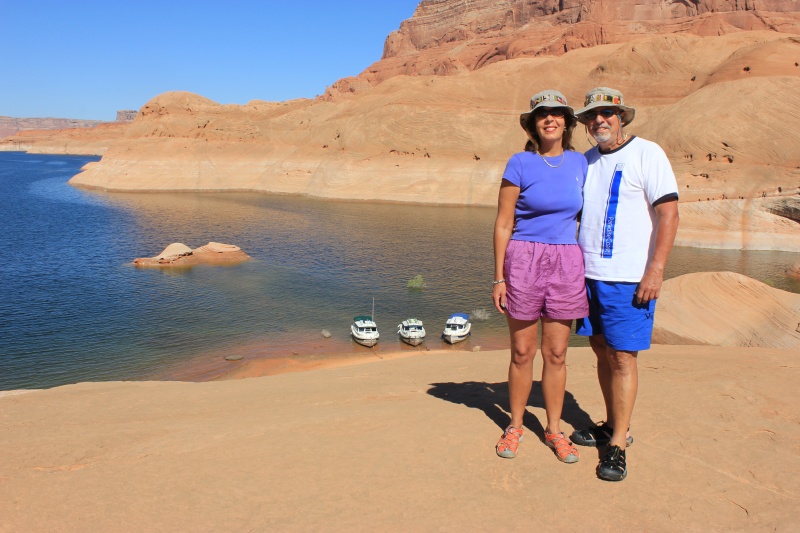 Laura and Ramon of "Chiquitita" with the boats down below.